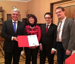 v.l.: Innenminster Roger Lewentz, Christel Colljung, Dr.Thorsten Rudolph und Detlev Winkelmann